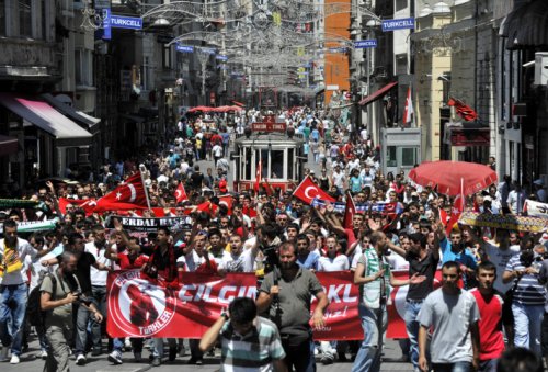 Türkiye şehitlerini andı