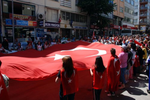 Türkiye şehitlerini andı