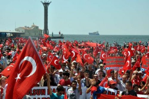 Türkiye şehitlerini andı