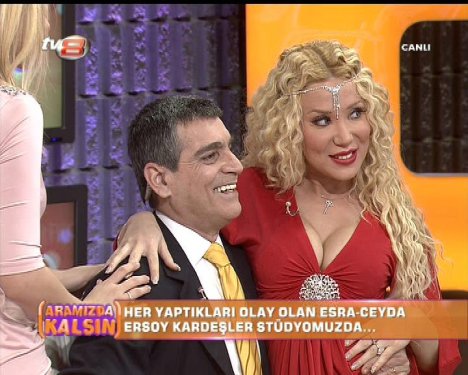 Cicişler Sacit Aslan'ın kucağında poz verdi 