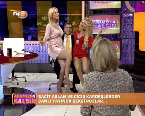 Cicişler Sacit Aslan'ın kucağında poz verdi 