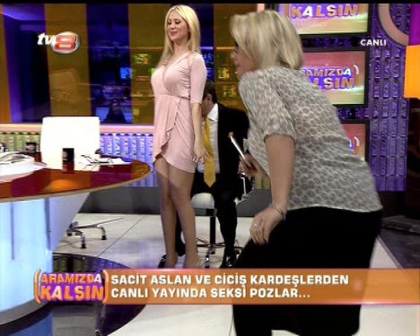 Cicişler Sacit Aslan'ın kucağında poz verdi 