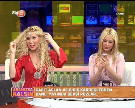 Cicişler Sacit Aslan'ın kucağında poz verdi 