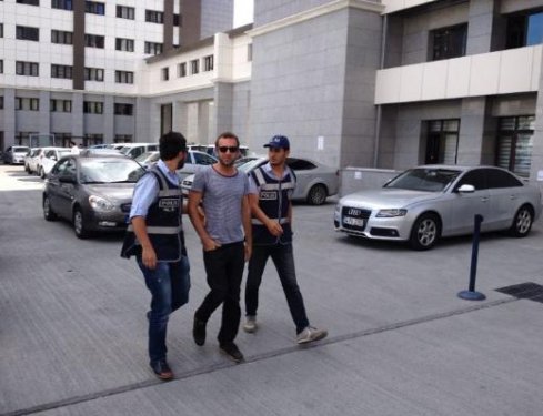 Uyuşturucudan gözaltına alınan ünlüler