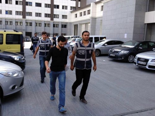 Uyuşturucudan gözaltına alınan ünlüler