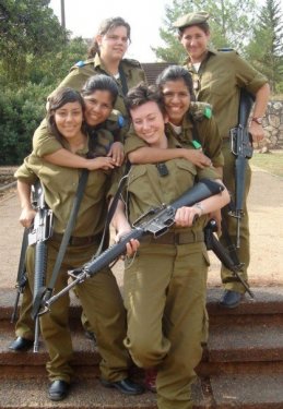 YPG saflarına katılan İsrailli Gillian Rosenberg