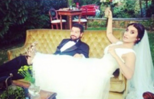 İrem Derici Rıza Esendemir'le evlendi