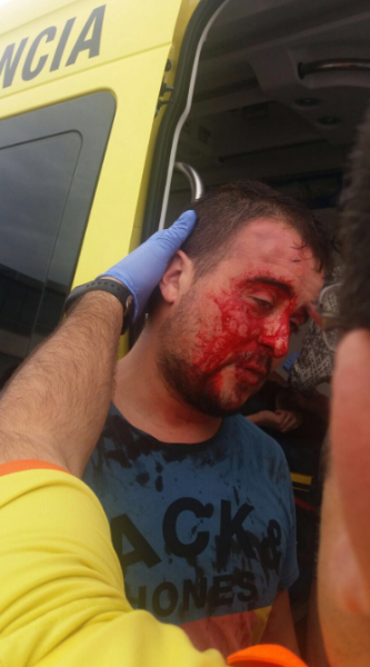 İspanyol polisi Barselona'da şiddet uygulamaya başladı