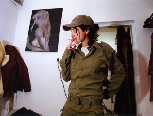 İsrail katliamı gizlemek için kadınları kullanıyor