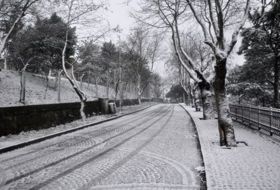İstanbul'da kar yağışı etkili oldu
