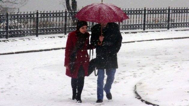 İstanbul'da kar yağışı etkili oldu