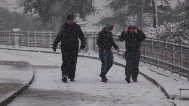 İstanbul'da kar yağışı etkili oldu