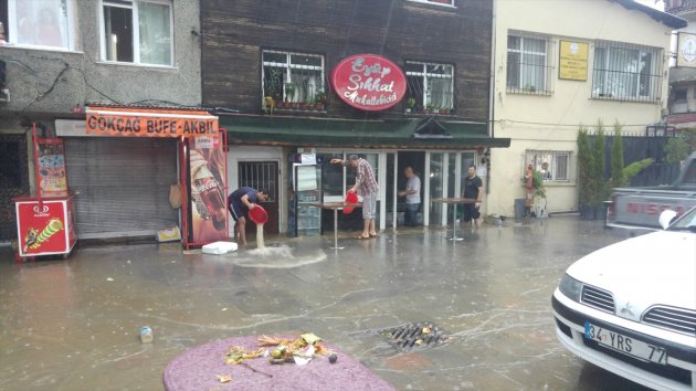 İstanbul'da sağanak yağmur etkisi