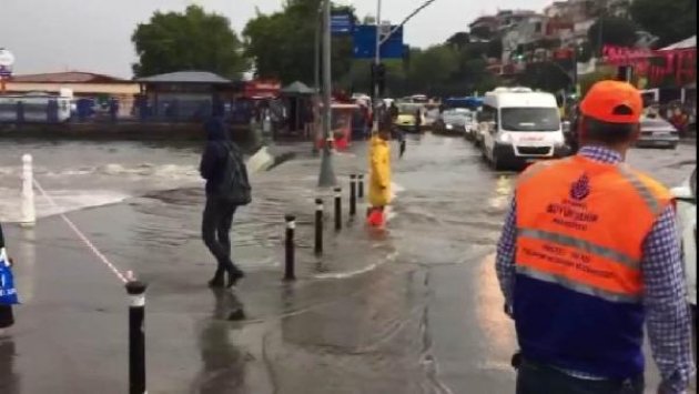 İstanbul'da sağanak yağmur etkisi