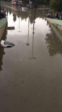 İstanbul'da sağanak yağmur etkisi