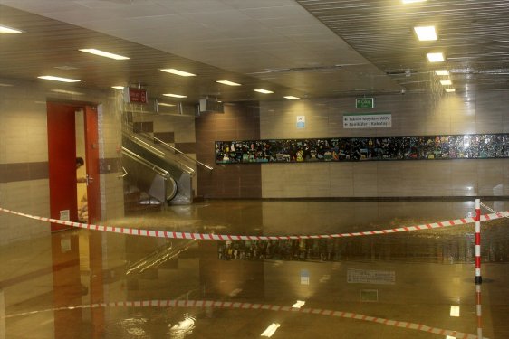 İstanbul'da sağanak yağmur etkisi