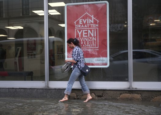 İstanbul'da sağanak yağmur etkisi