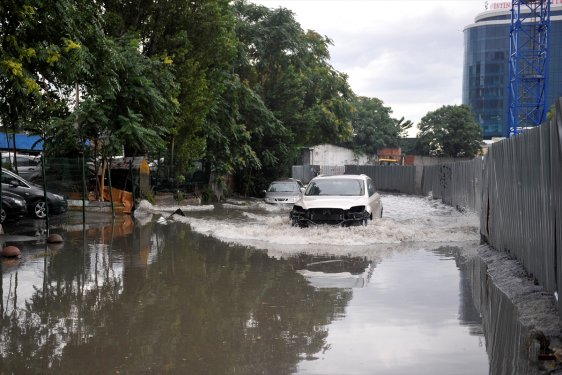 İstanbul'da sağanak yağmur etkisi