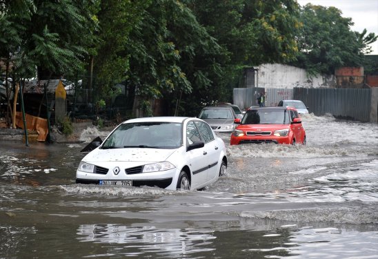 İstanbul'da sağanak yağmur etkisi
