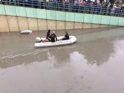 İstanbul'da sağanak yağmur etkisi