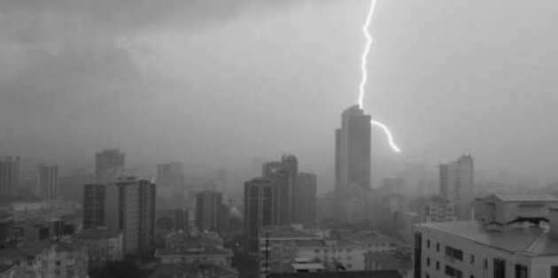 İstanbul'da sağanak yağmur etkisi