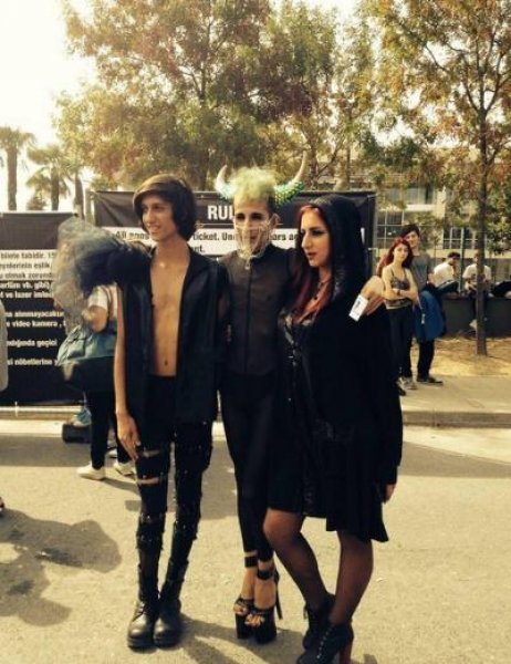 Lady Gaga konserinde hayranları da ilginç giyindi