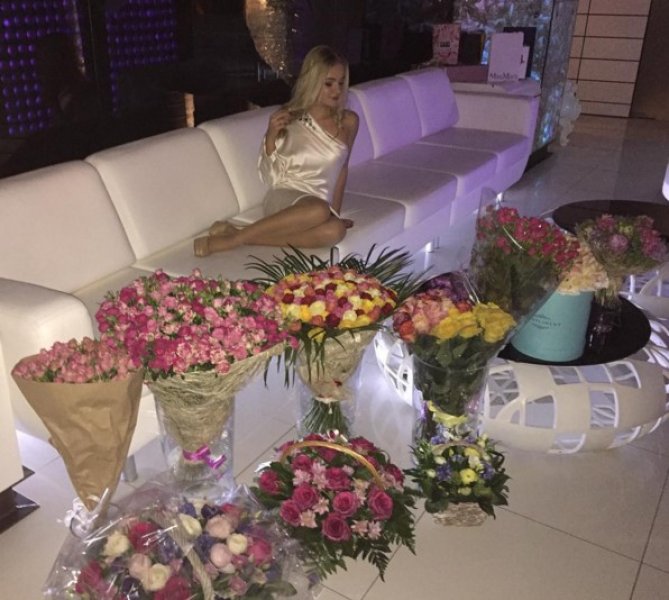 Liza Peskova'nın Instagram paylaşımlar