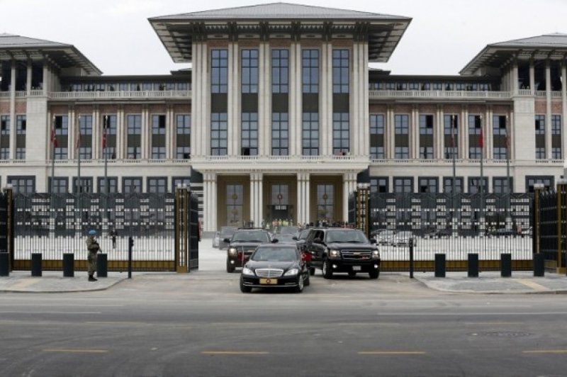 Erdoğan'dan Başbakanlık binasına ziyaret