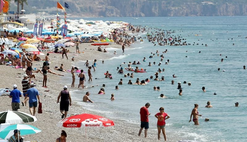 Antalya 39 derecede kavruldu