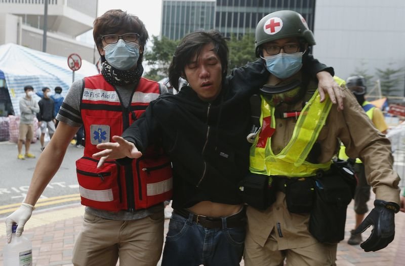 Hong Kong'da eylemlere müdahalenin şiddeti arttı