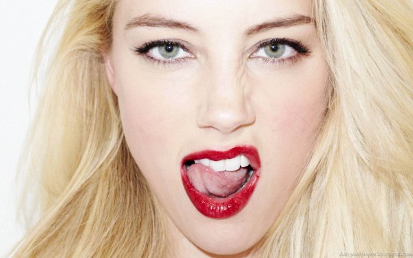 Amber Heard Johnny Depp'i terk etti