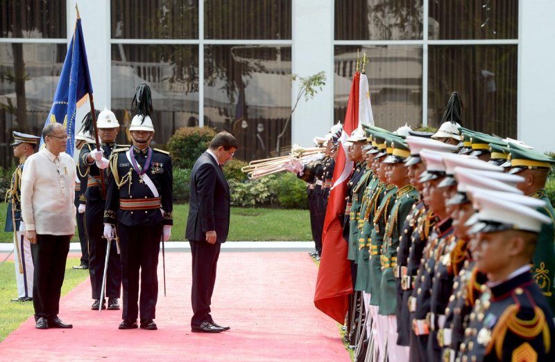 Başbakan Davutoğlu Filipinler’de