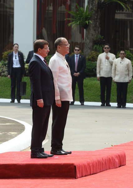Başbakan Davutoğlu Filipinler’de