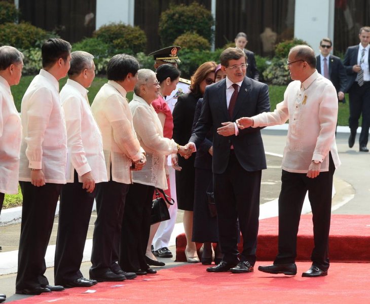 Başbakan Davutoğlu Filipinler’de