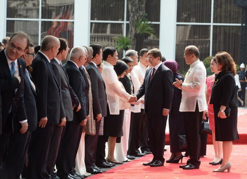 Başbakan Davutoğlu Filipinler’de