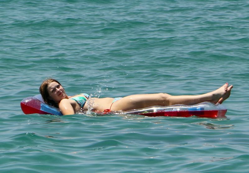 Antalya'da plajlar doldu