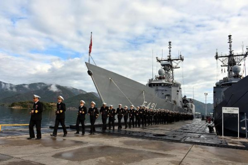 TCG Giresun fırkateyni Marmaris'te törenle karşılandı