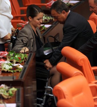 Şafak Pavey'in Meclis'te zor anları