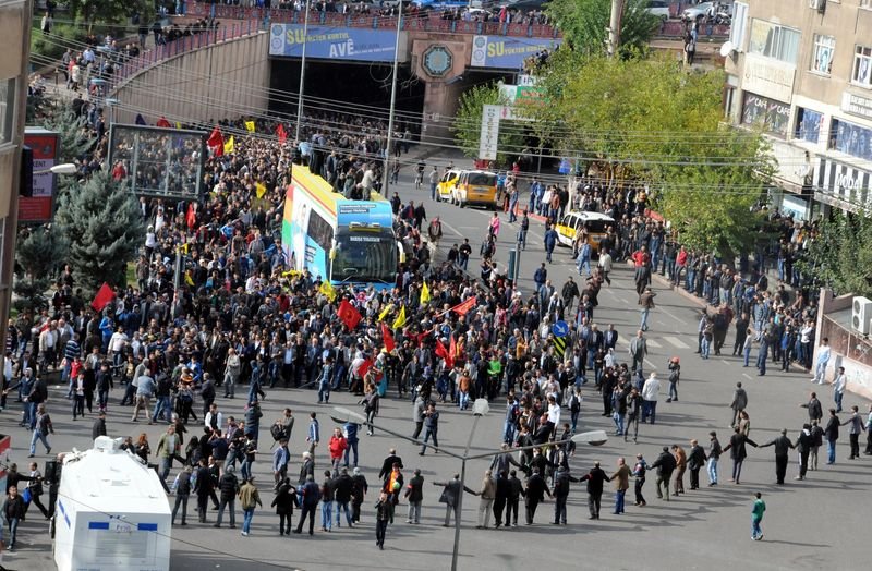 HDP'nin çağrısıyla Kobani'ye destek için toplandılar