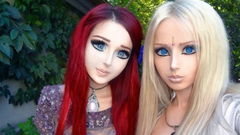 Barbie bebek  Valeria Lukyanova saldırıya uğradı