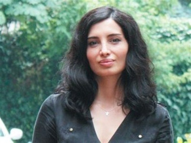 Başak Sayan Amerika'da sürpriz bir nikahla evlendi 