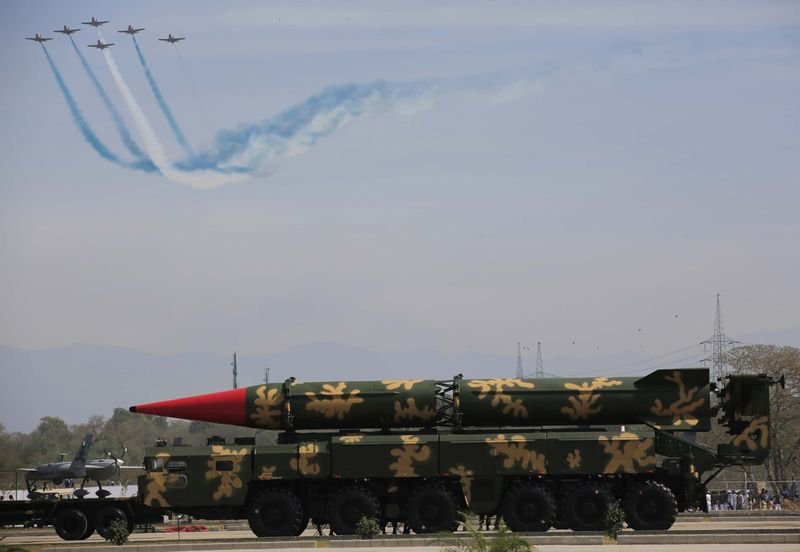 Pakistan yeni silahlarıyla gövde gösterisi yaptı