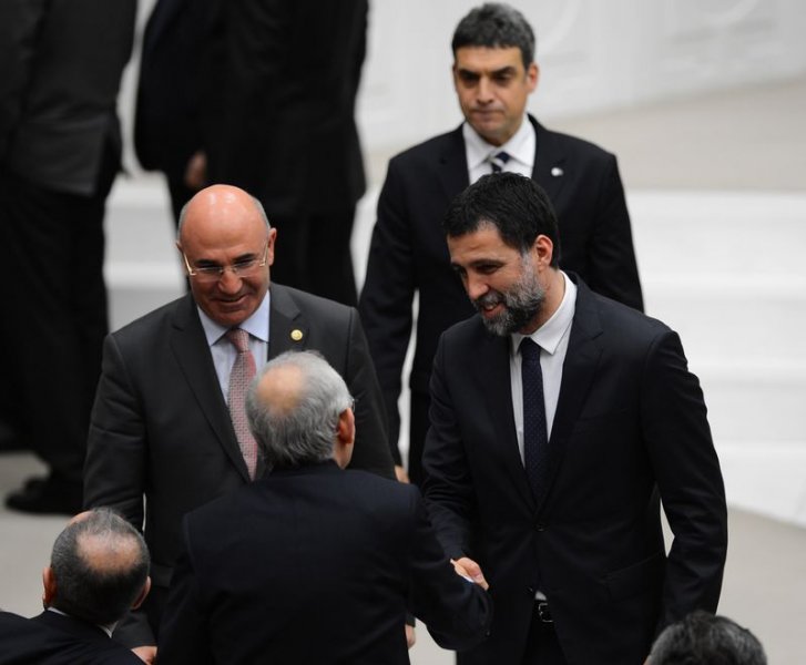 Meclis Genel Kurulu'nda yapılan oylamadan görüntüler