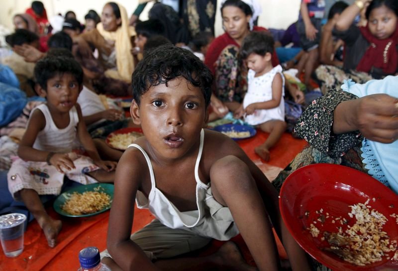 Endonezya 582 Rohingyalı göçmeni kabul etti