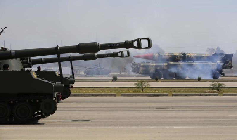 Pakistan yeni silahlarıyla gövde gösterisi yaptı