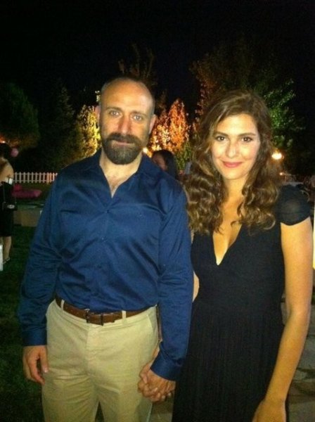 Bergüzar Korel'i ağlatan sürpriz