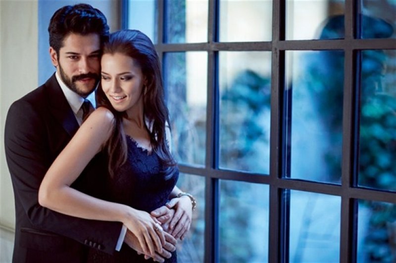Burak Özçivit ve Fahriye Evcen'den aşk itirafı