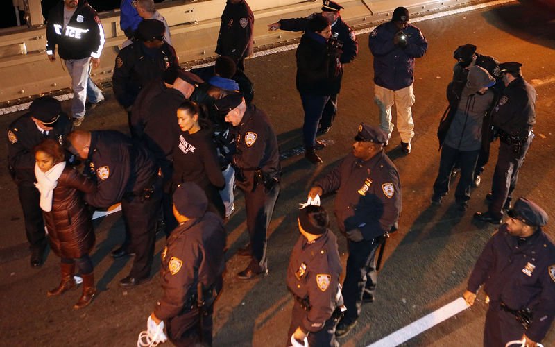 Polis şiddeti protestoları New York'a yayıldı