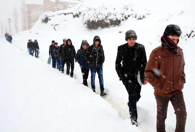 Doğu'da kar yağışı etkili oldu