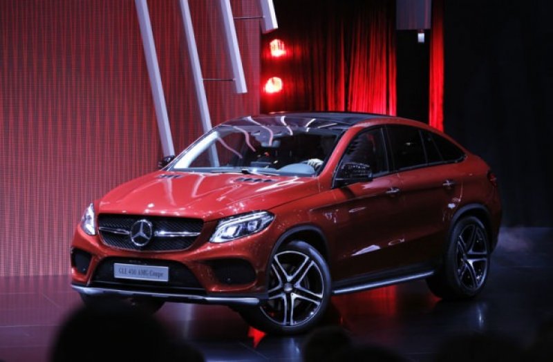 Cenevre otomobil fuarı kapılarını açtı